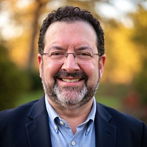 Headshot of Dr. Seth Grossman